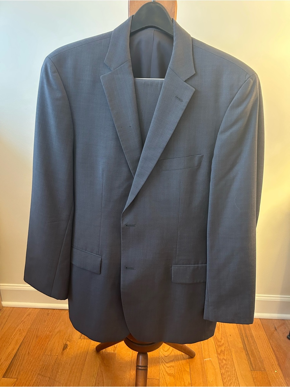 Boss Men's Blue Patterned Two-Button Suit 42R 34x30